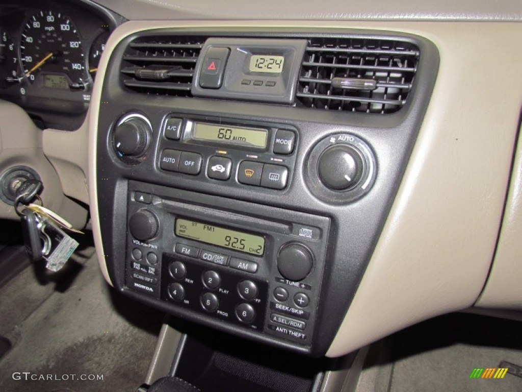 2000 Accord EX V6 Sedan - Taffeta White / Ivory photo #16