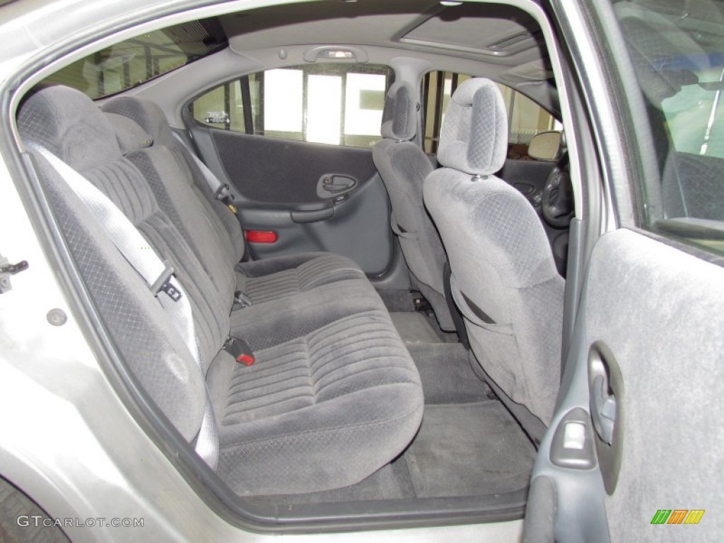 Gray Interior 2002 Pontiac Grand Prix GTP Sedan Photo #53816645