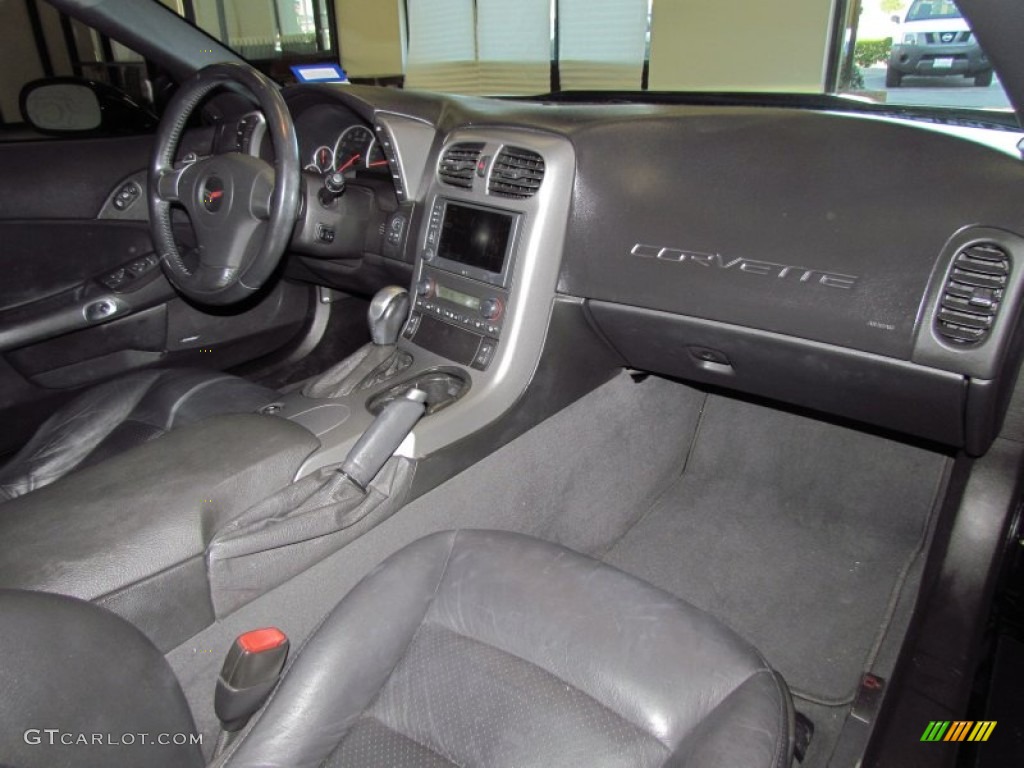 2006 Chevrolet Corvette Convertible Ebony Black Dashboard Photo #53817545