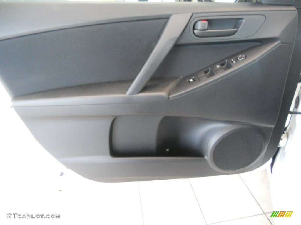 2010 MAZDA3 i SV 4 Door - Crystal White Pearl Mica / Black photo #14