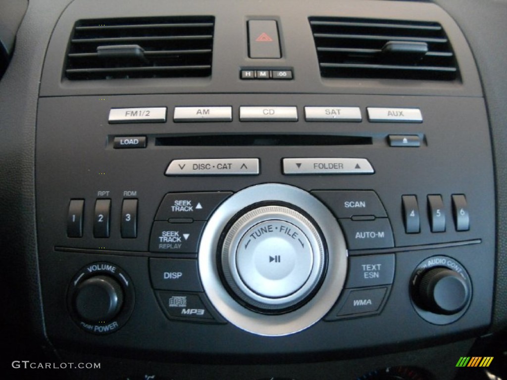 2010 MAZDA3 i SV 4 Door - Crystal White Pearl Mica / Black photo #30