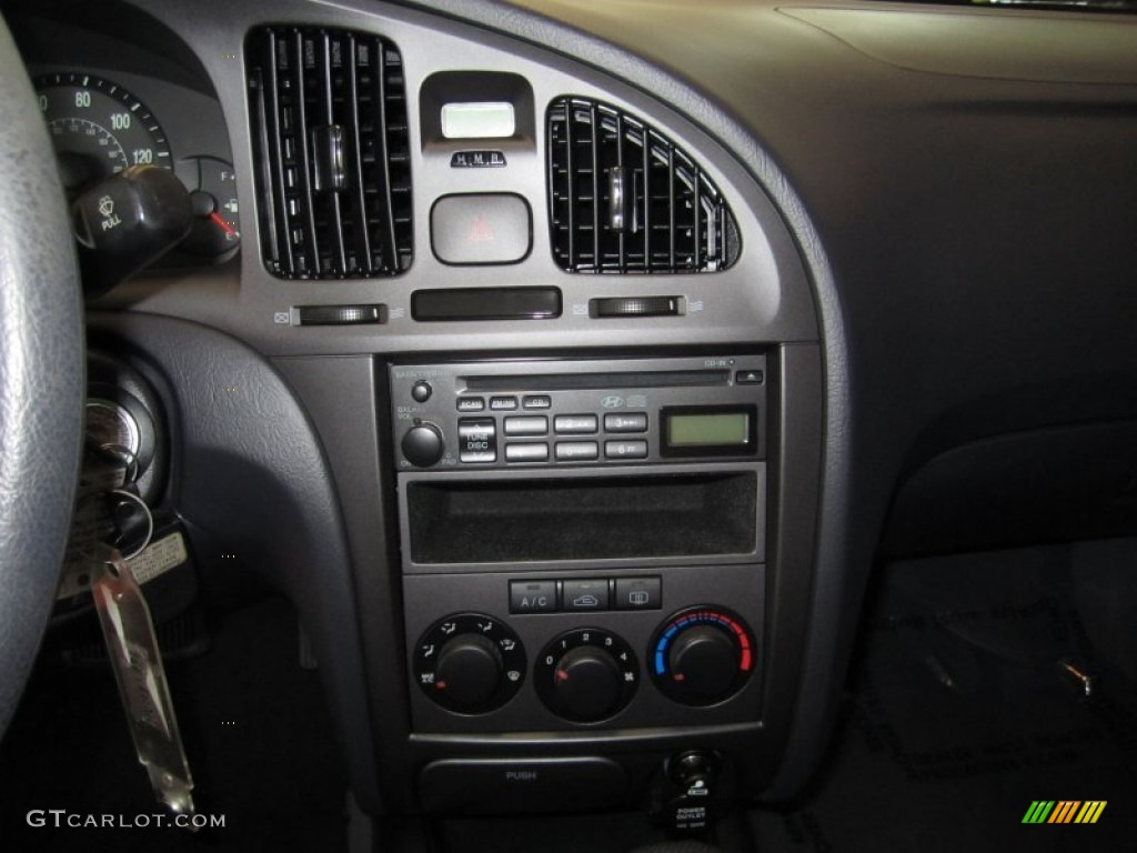 2006 Elantra GLS Sedan - Ebony Black / Gray photo #15