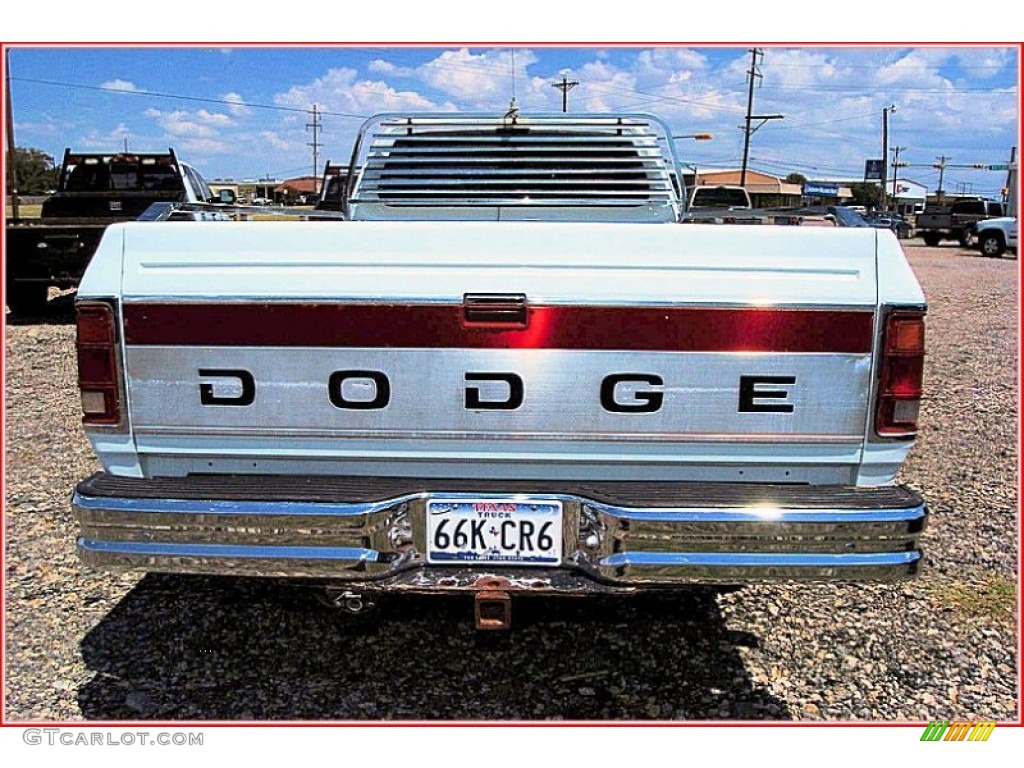 1993 Ram Truck D250 LE Extended Cab - White / Blue photo #4