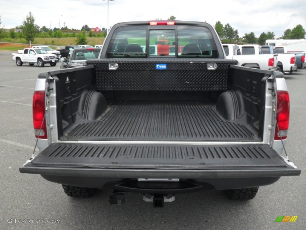 2003 F150 XL SuperCab 4x4 - Silver Metallic / Medium Graphite Grey photo #19