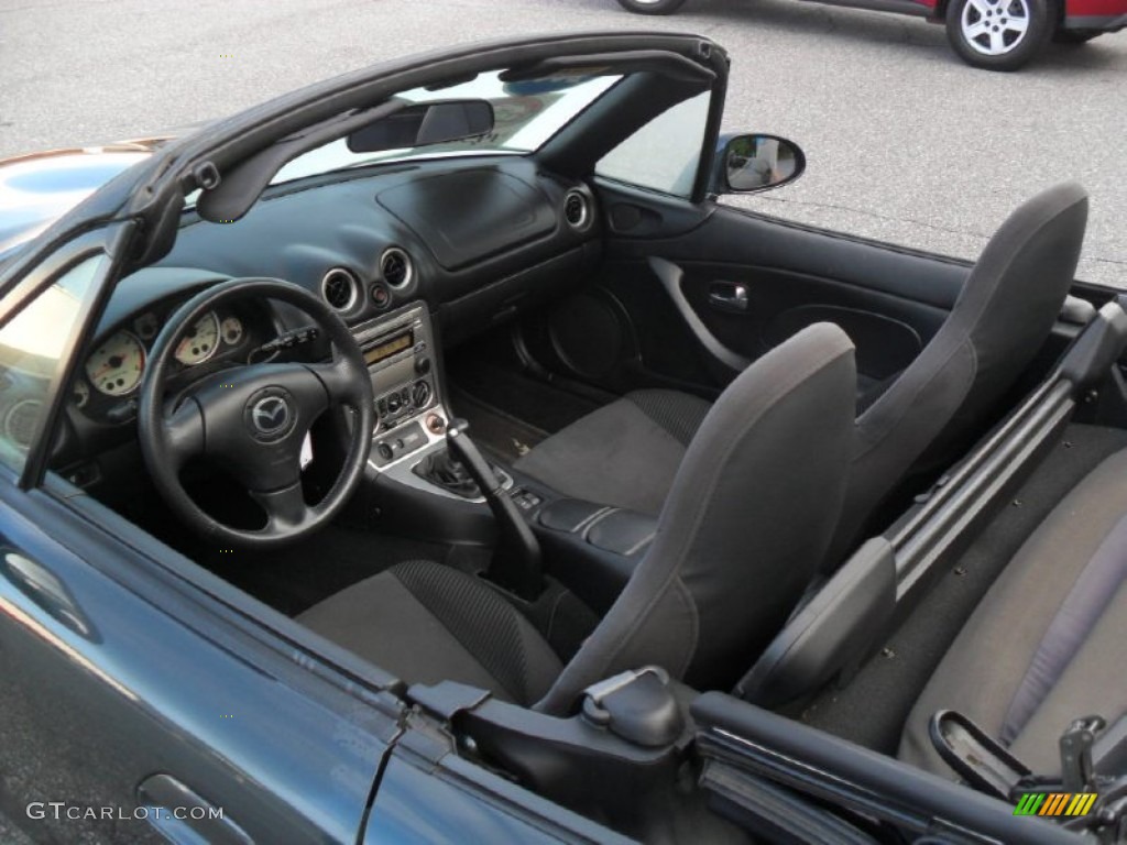 Black Interior 2005 Mazda MX-5 Miata Roadster Photo #53835784