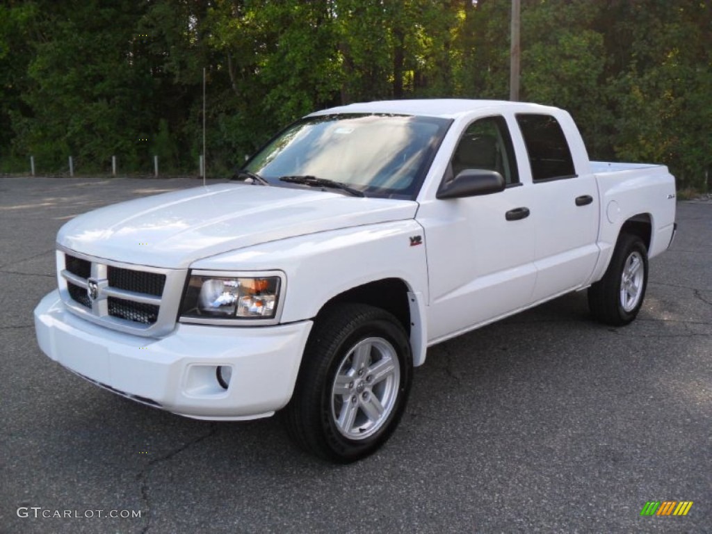 2011 Dakota Big Horn Crew Cab 4x4 - Bright White / Dark Slate Gray/Medium Slate Gray photo #1