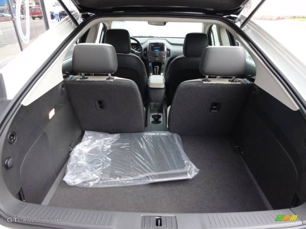 2012 Chevrolet Volt Hatchback Trunk Photo #53838796