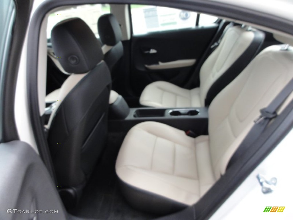 Light Neutral/Dark Accents Interior 2012 Chevrolet Volt Hatchback Photo #53838802
