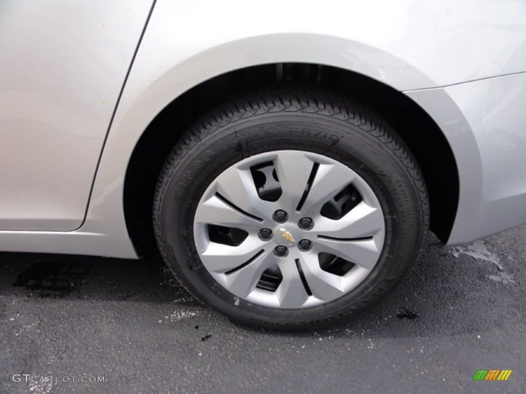 2012 Chevrolet Cruze LS Wheel Photo #53838900