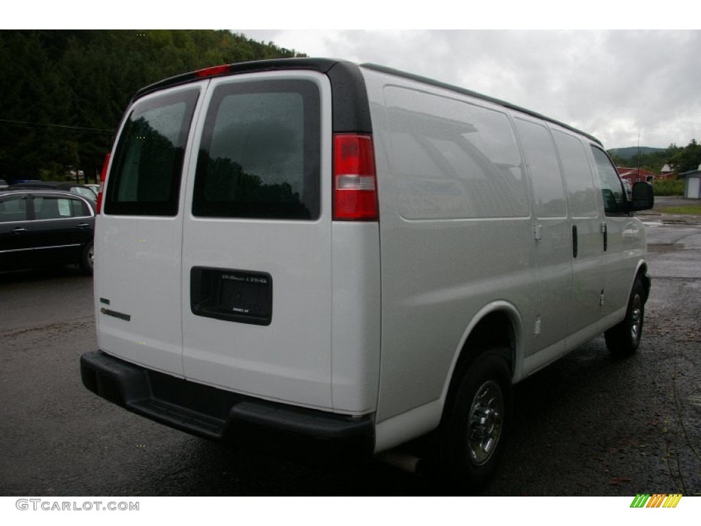 2010 Express 2500 Work Van - Summit White / Medium Pewter photo #12