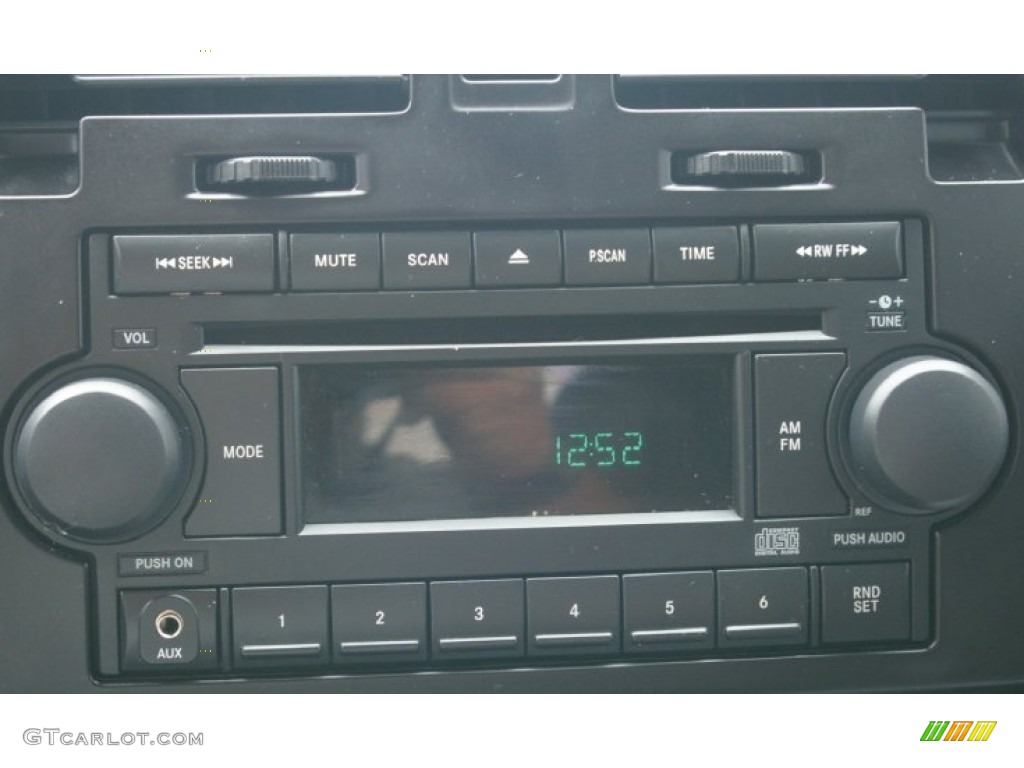 2006 Dodge Dakota ST Club Cab 4x4 Audio System Photo #53839456