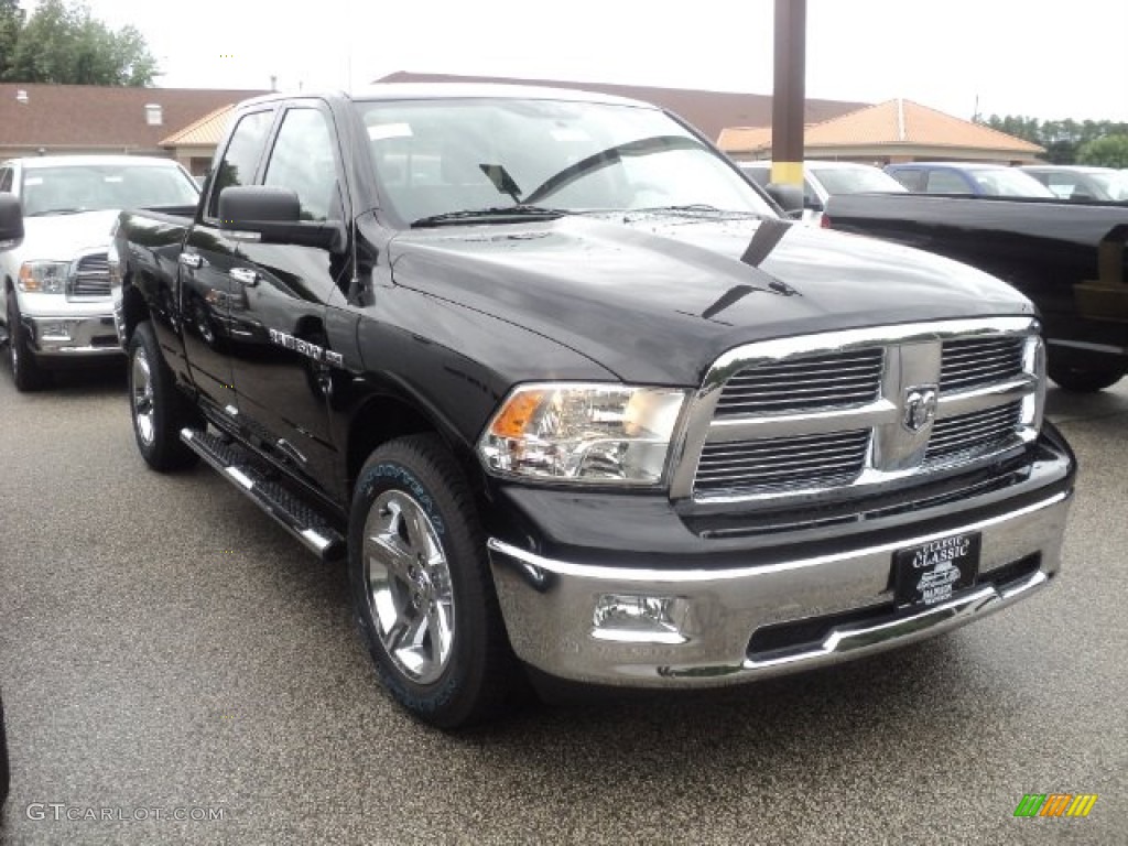 2012 Ram 1500 Big Horn Quad Cab 4x4 - Black / Dark Slate Gray/Medium Graystone photo #3