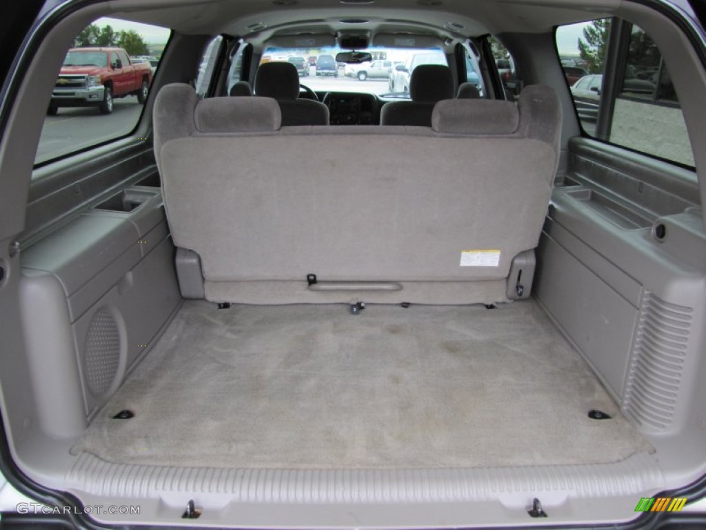 2006 Chevrolet Suburban LS 1500 4x4 Trunk Photos
