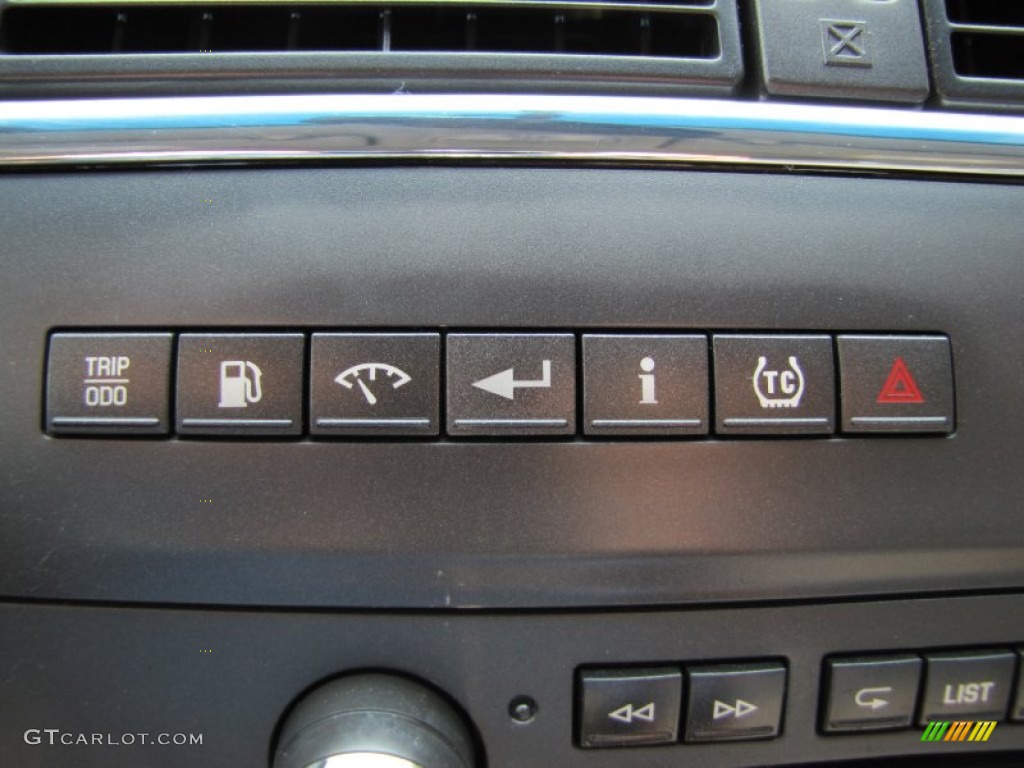 2005 Buick LaCrosse CXS Controls Photo #53841552