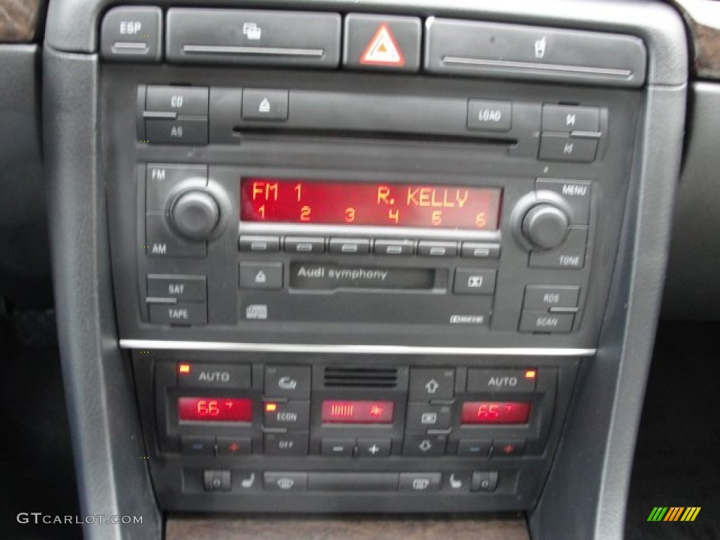 2004 Audi S4 4.2 quattro Sedan Audio System Photo #53841963