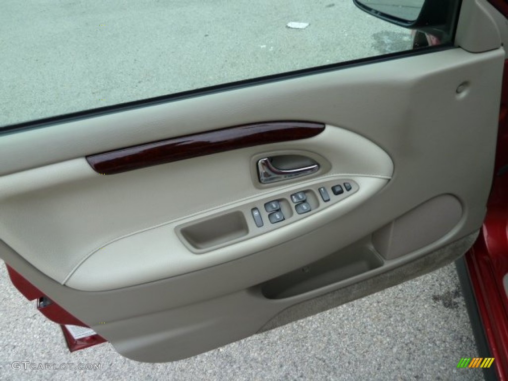 2002 Volvo S40 1.9T Taupe/Light Taupe Door Panel Photo #53842632