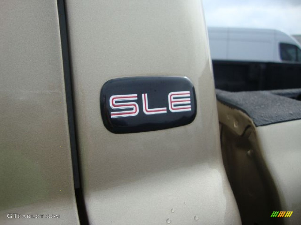2004 Sierra 2500HD SLE Extended Cab 4x4 - Sand Beige Metallic / Dark Pewter photo #35
