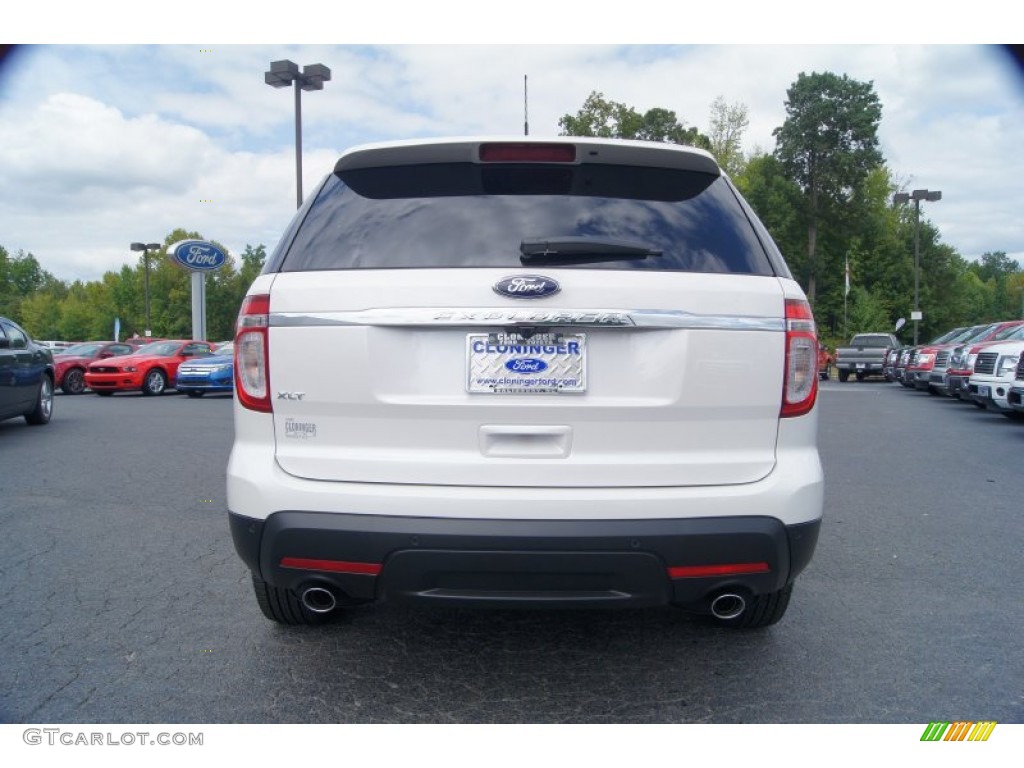 2012 Explorer XLT - White Platinum Tri-Coat / Medium Light Stone photo #4