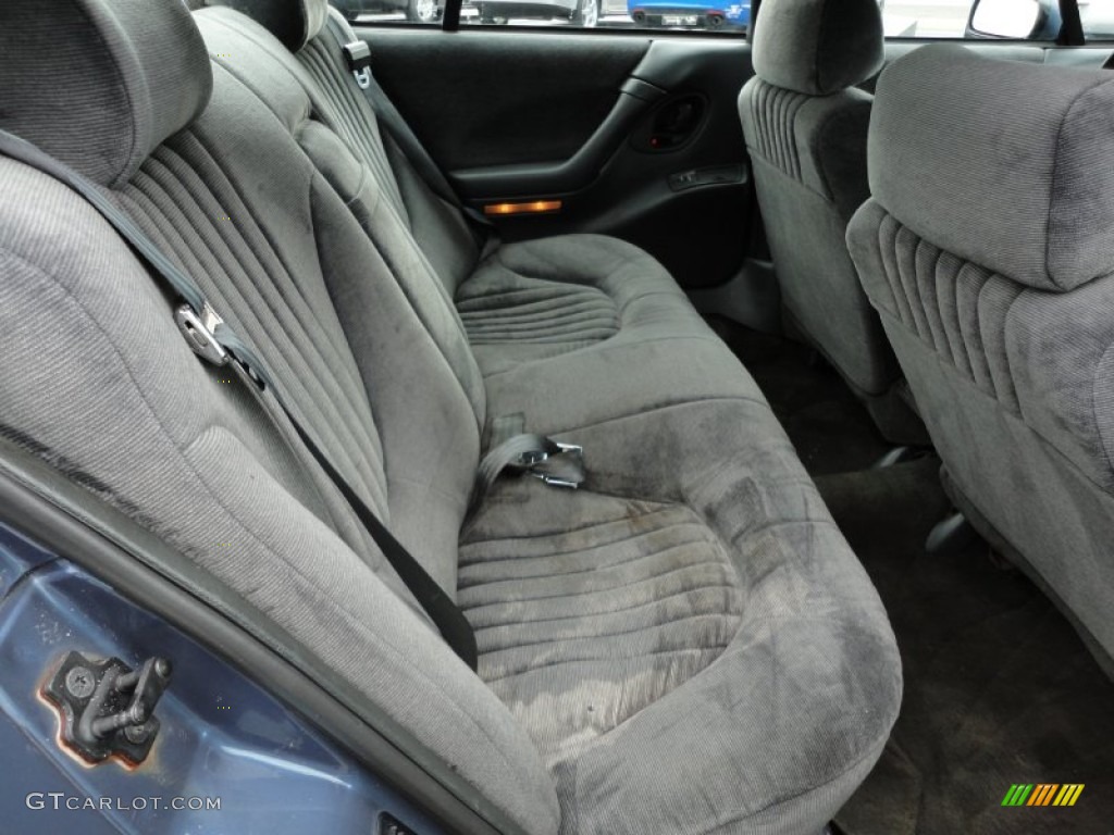 Gray Interior 1996 Pontiac Bonneville SE Photo #53846454