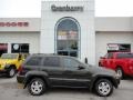 2005 Dark Khaki Pearl Jeep Grand Cherokee Laredo 4x4  photo #1