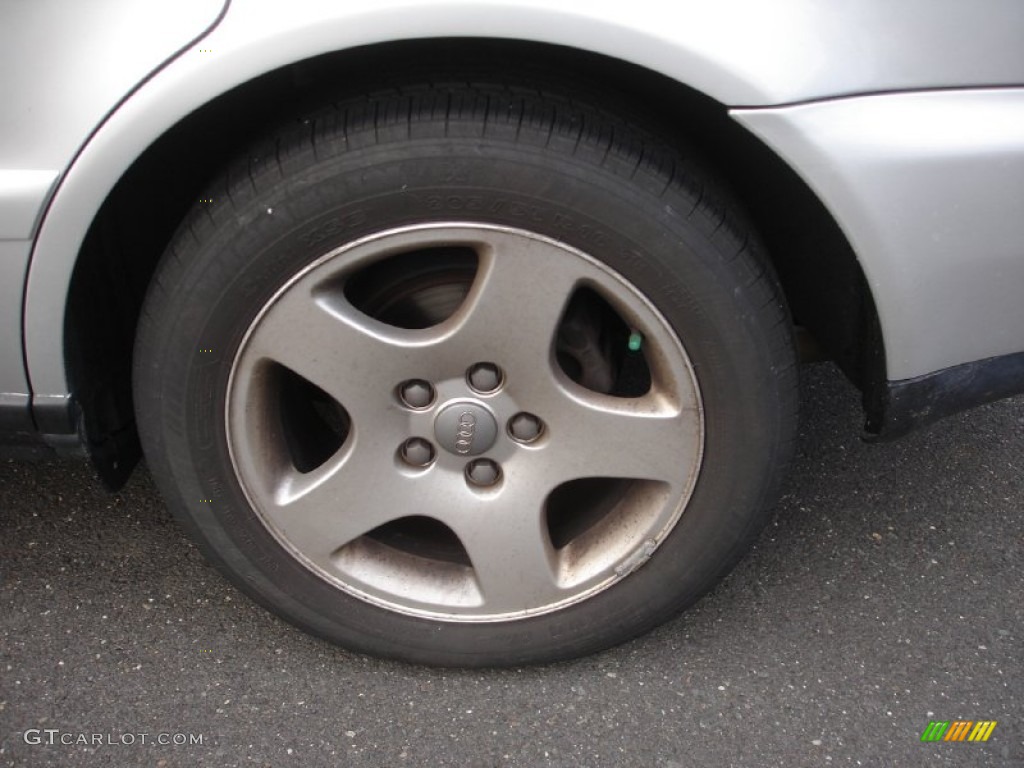 2000 Audi A4 2.8 quattro Sedan Wheel Photos