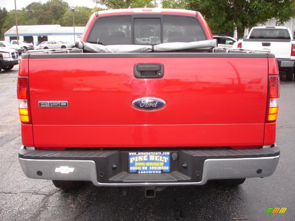 2006 F150 XLT SuperCab 4x4 - Bright Red / Medium/Dark Flint photo #5