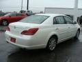 Blizzard White Pearl - Avalon Limited Photo No. 4
