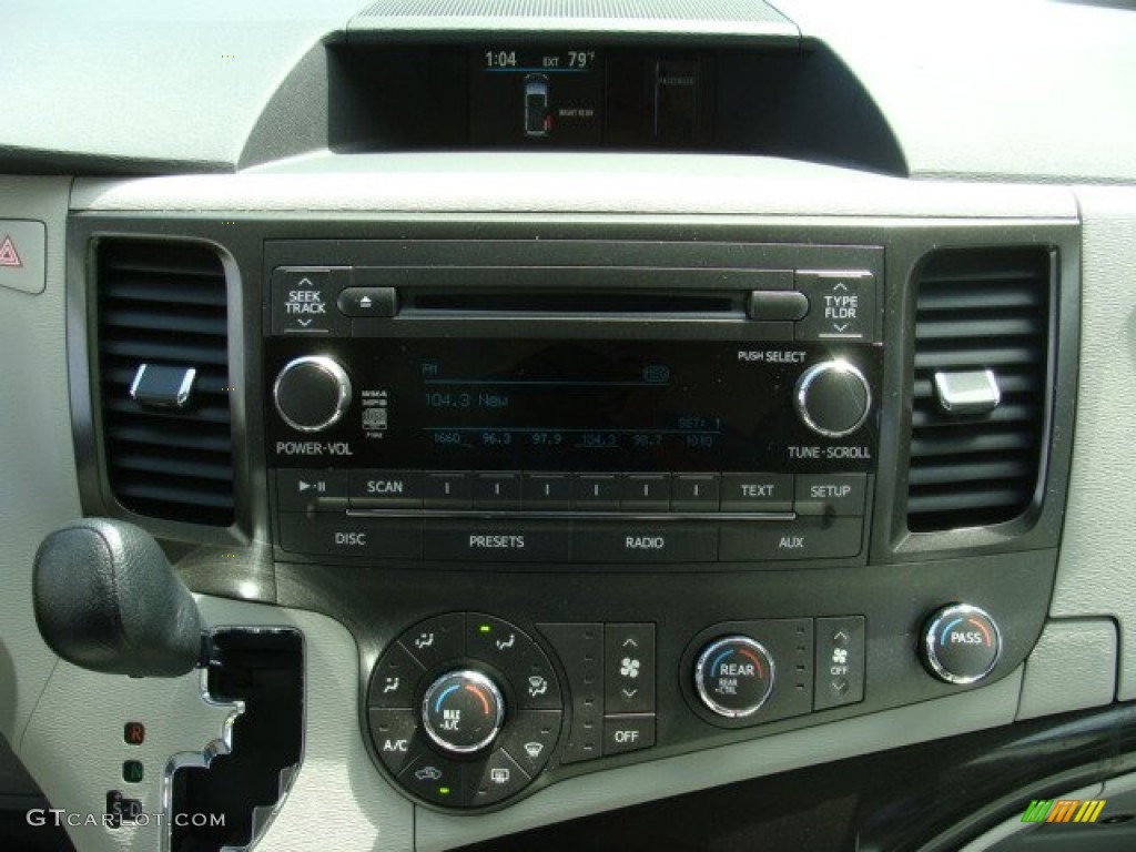 2011 Sienna LE AWD - Black / Light Gray photo #11