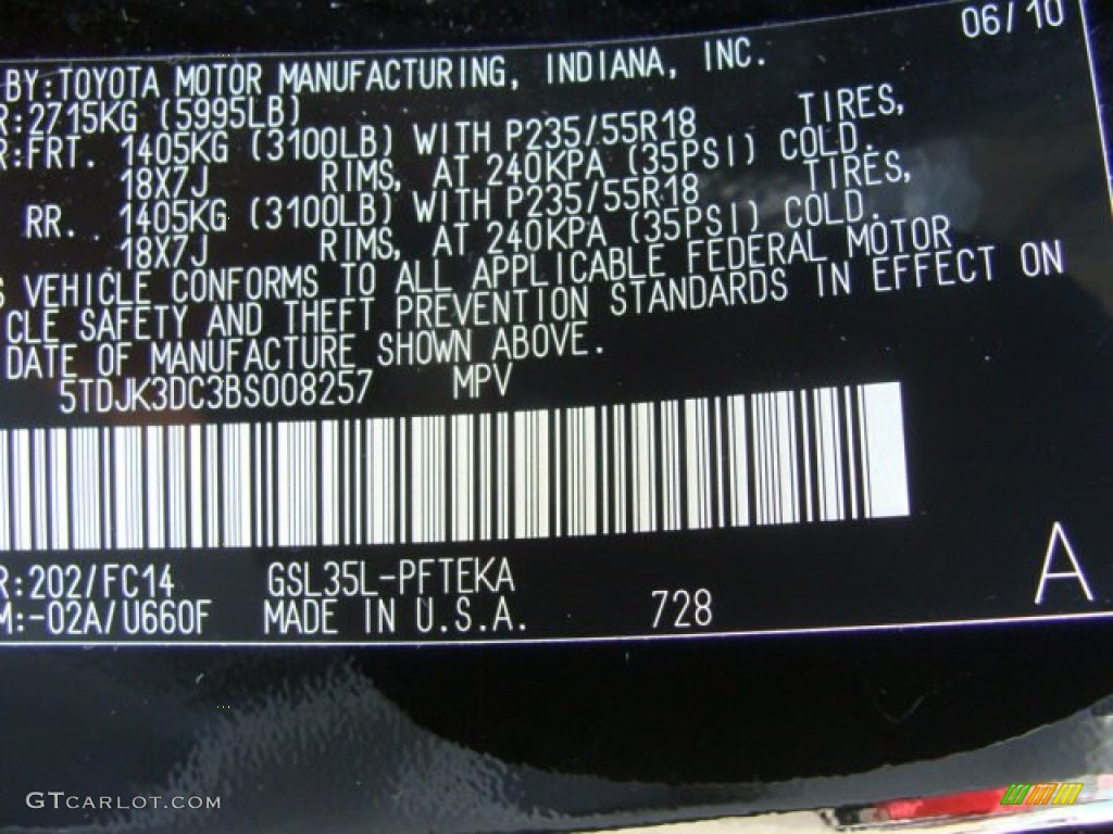 2011 Sienna LE AWD - Black / Light Gray photo #15
