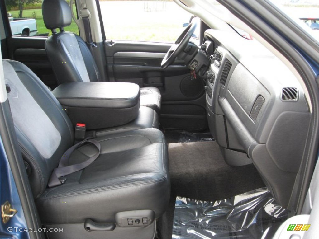 2004 Ram 1500 Laramie Quad Cab 4x4 - Atlantic Blue Pearl / Dark Slate Gray photo #12
