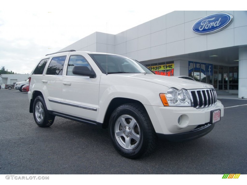 2005 Grand Cherokee Limited - Stone White / Medium Slate Gray photo #1