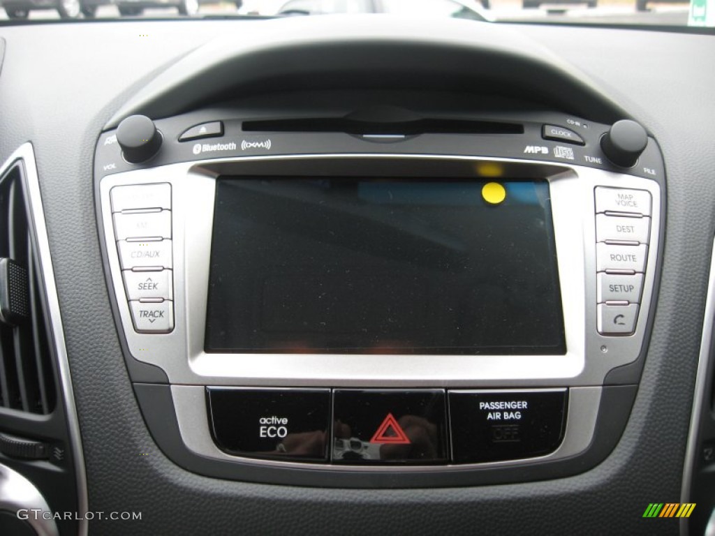 2012 Hyundai Tucson Limited Controls Photo #53855334