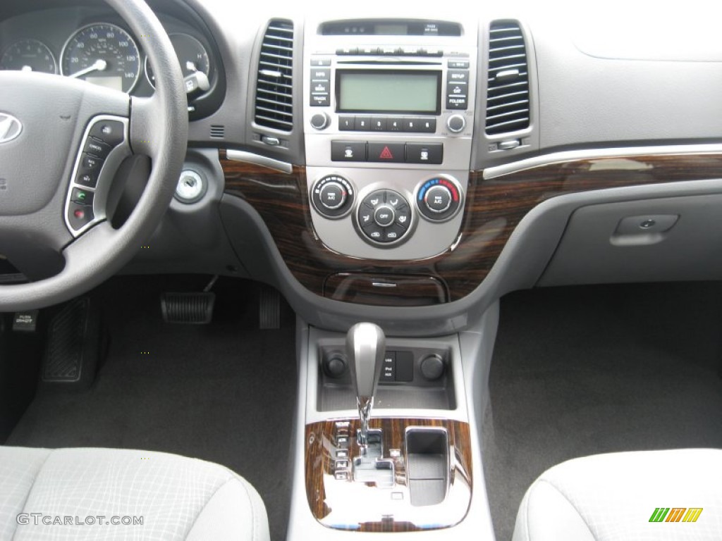 2012 Hyundai Santa Fe GLS AWD Controls Photo #53855505