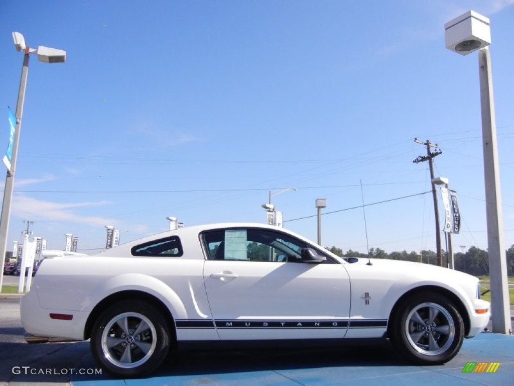 2006 Mustang V6 Premium Coupe - Performance White / Dark Charcoal photo #6