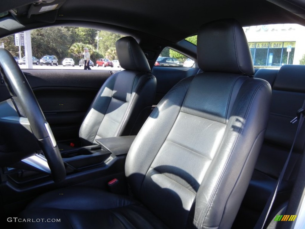 2006 Mustang V6 Premium Coupe - Performance White / Dark Charcoal photo #12