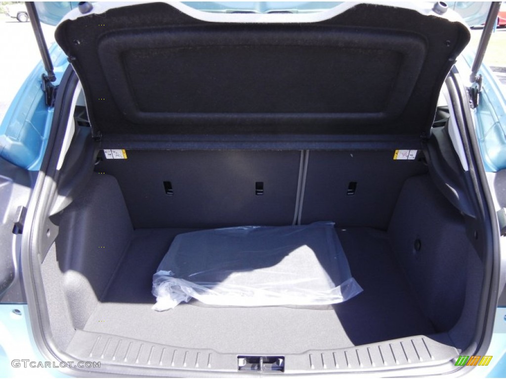 2012 Ford Focus SE 5-Door Trunk Photo #53862451