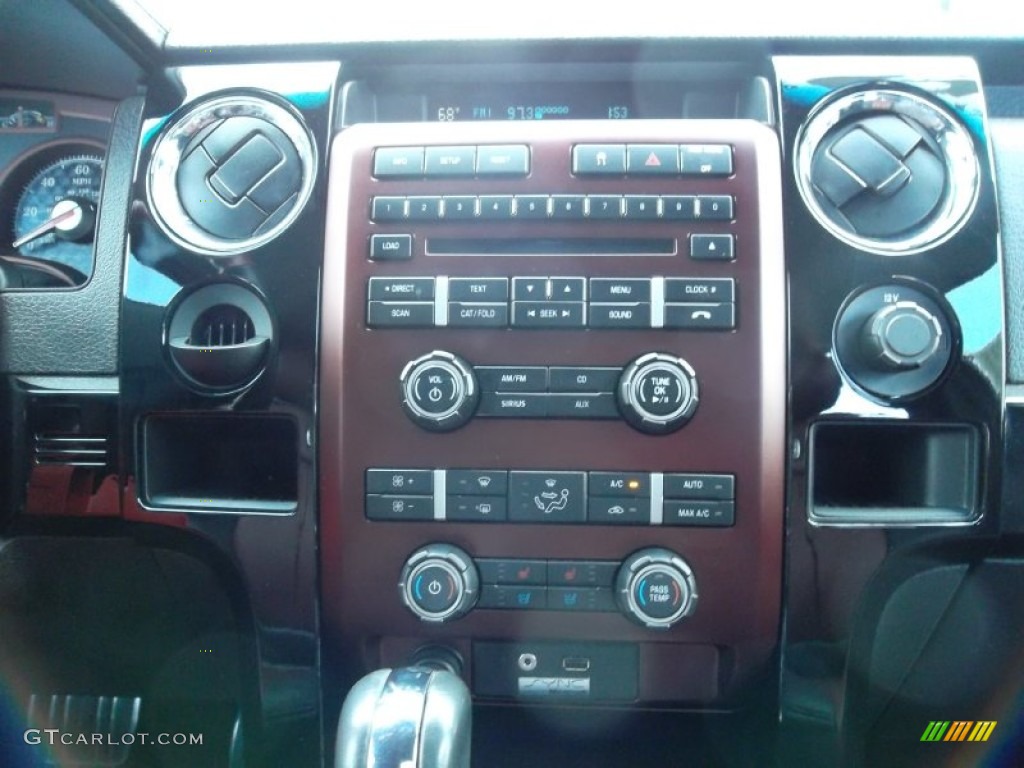 2010 Ford F150 Harley-Davidson SuperCrew Controls Photo #53864410