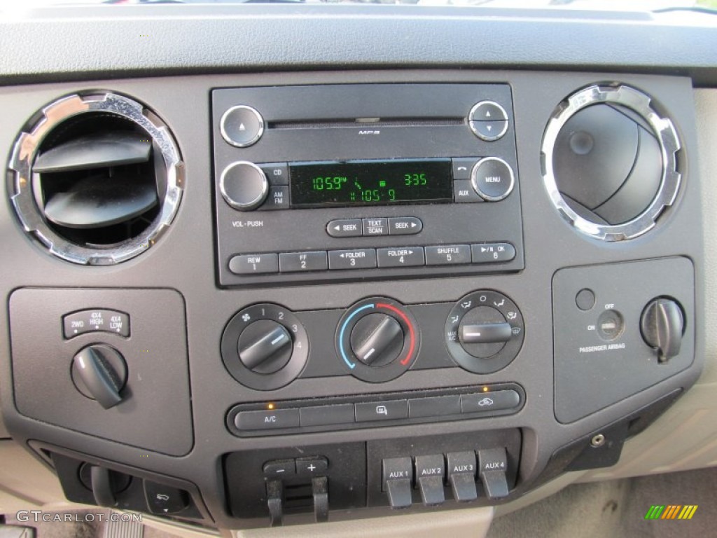 2010 Ford F250 Super Duty XLT SuperCab 4x4 Controls Photo #53865466