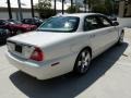 Porcelain - XJ Vanden Plas Photo No. 7