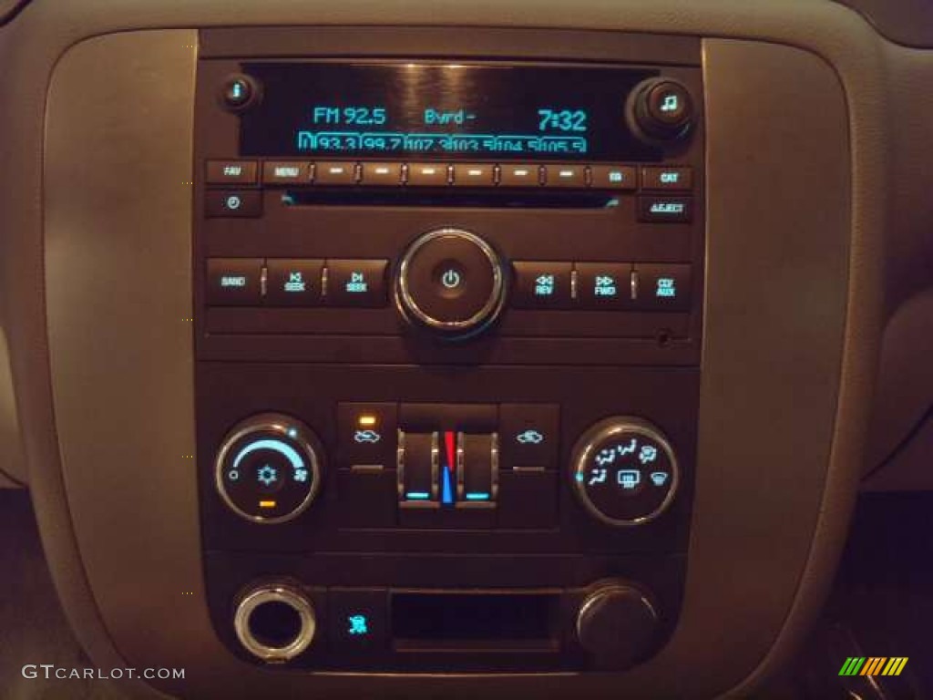 2007 Chevrolet Avalanche LS Controls Photo #53866549