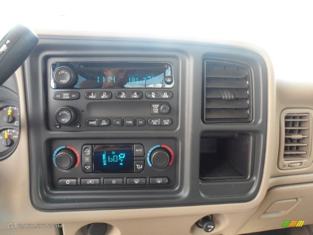 2006 GMC Sierra 1500 SLE Extended Cab 4x4 Controls Photo #53869780