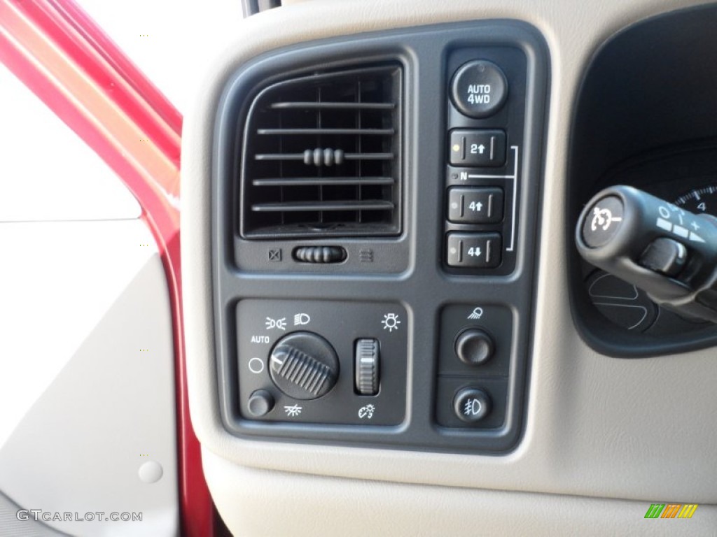 2006 GMC Sierra 1500 SLE Extended Cab 4x4 Controls Photo #53869816