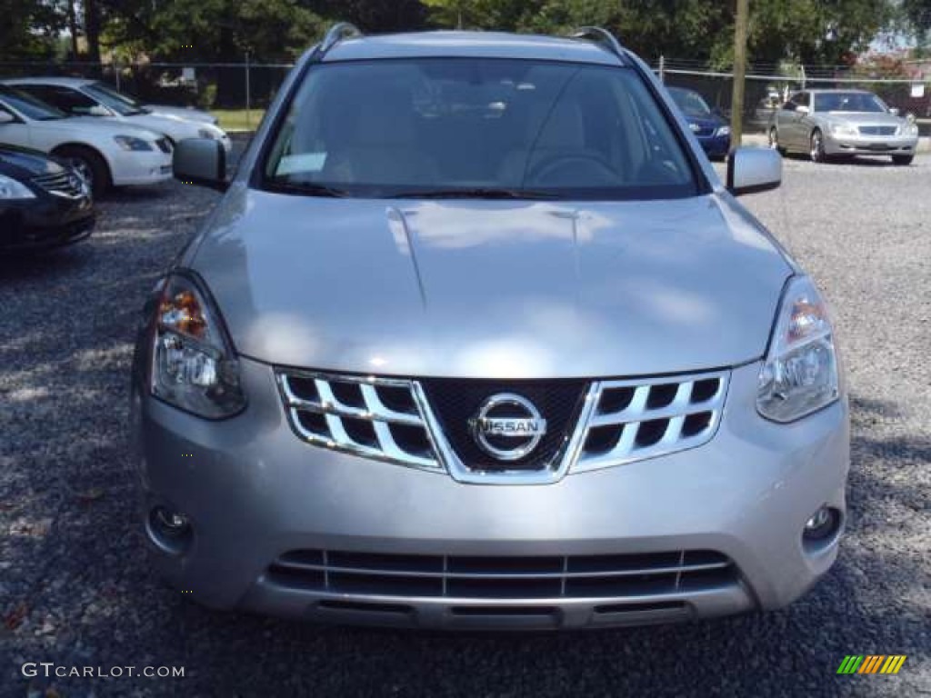 2011 Rogue SL - Silver Ice Metallic / Gray photo #5