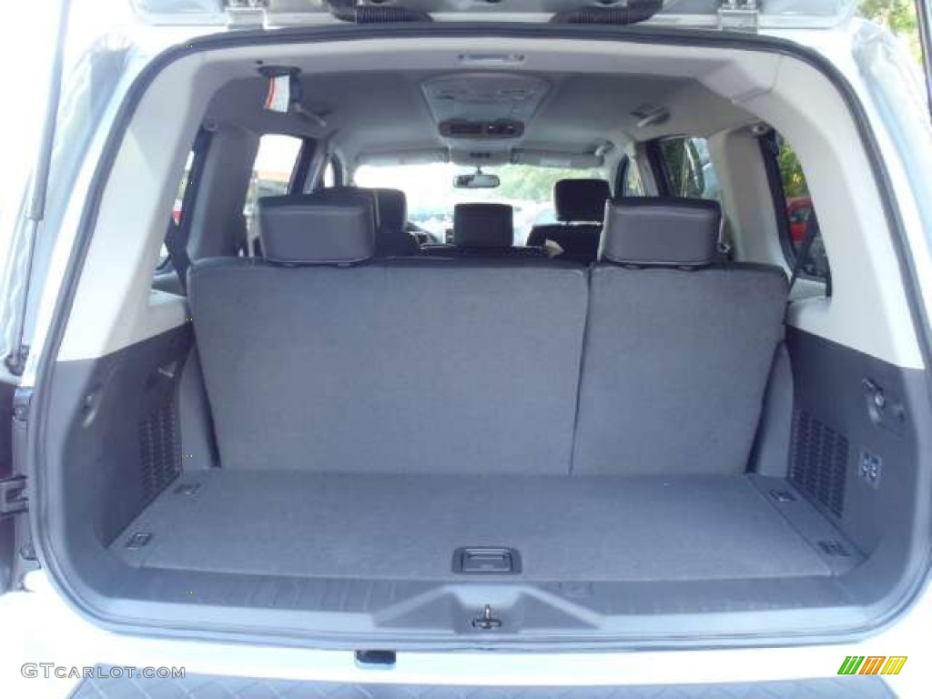 2011 Nissan Armada SL Trunk Photos