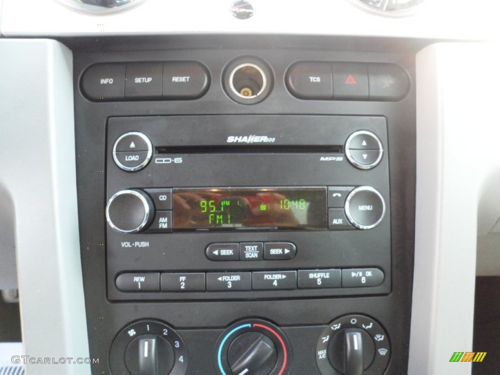 2008 Ford Mustang GT/CS California Special Coupe Audio System Photo #53870578