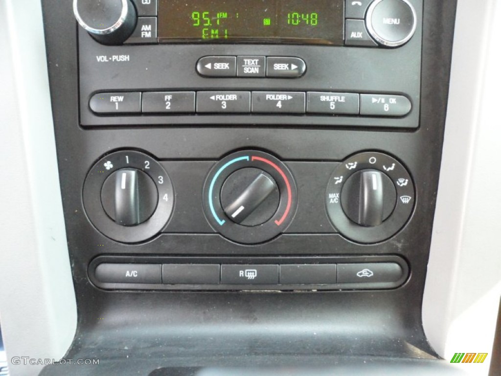 2008 Ford Mustang GT/CS California Special Coupe Controls Photo #53870584