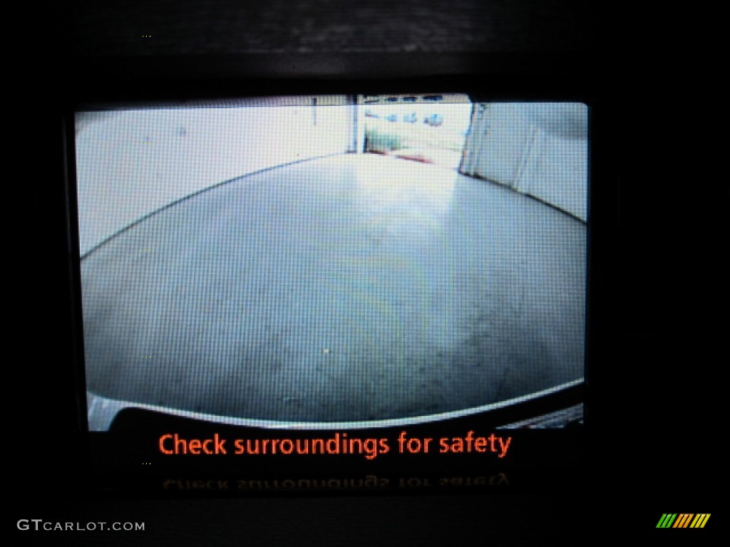 2011 Sienna SE - Super White / Dark Charcoal photo #6