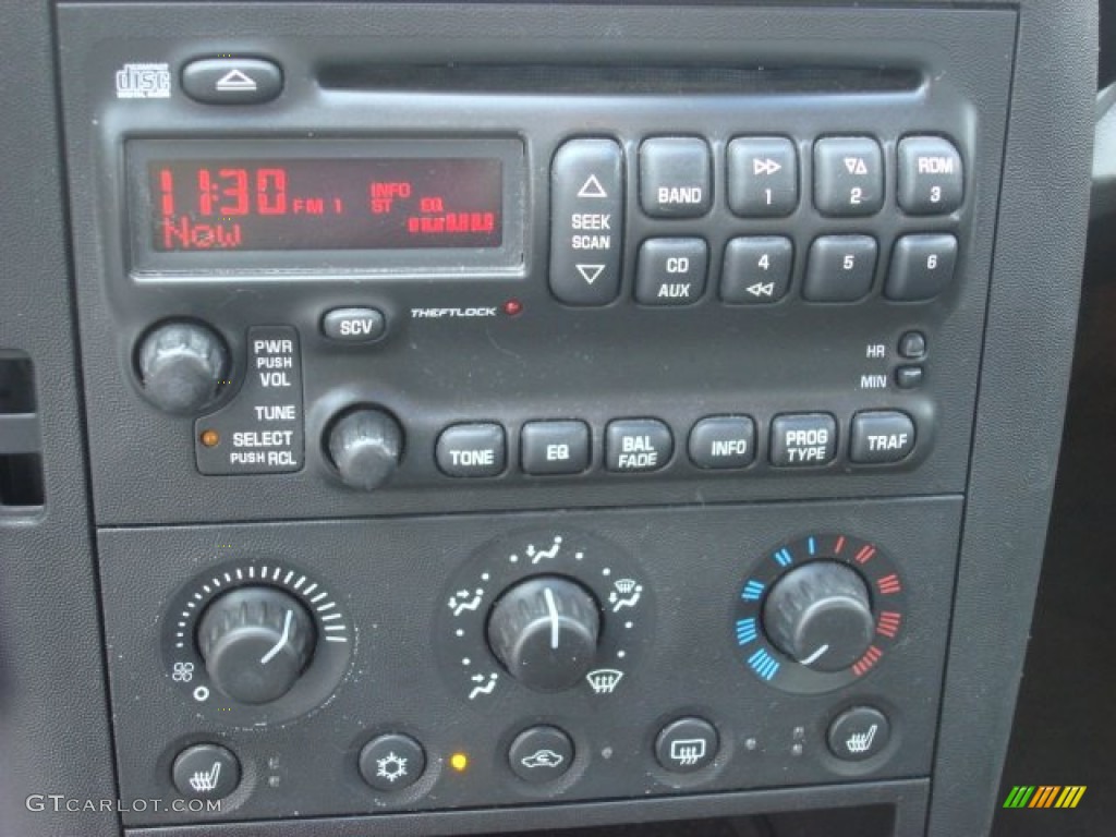 2004 Pontiac Grand Prix GT Sedan Controls Photo #53878130
