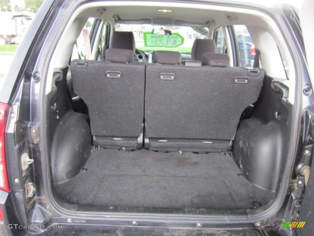 2007 Suzuki Grand Vitara Standard Grand Vitara Model Trunk Photos
