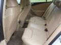 Candy White - Passat Komfort Sedan Photo No. 15